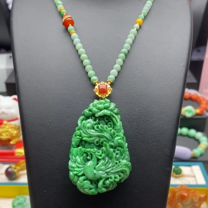 翡翠未镶嵌颈饰翡翠凤凰
