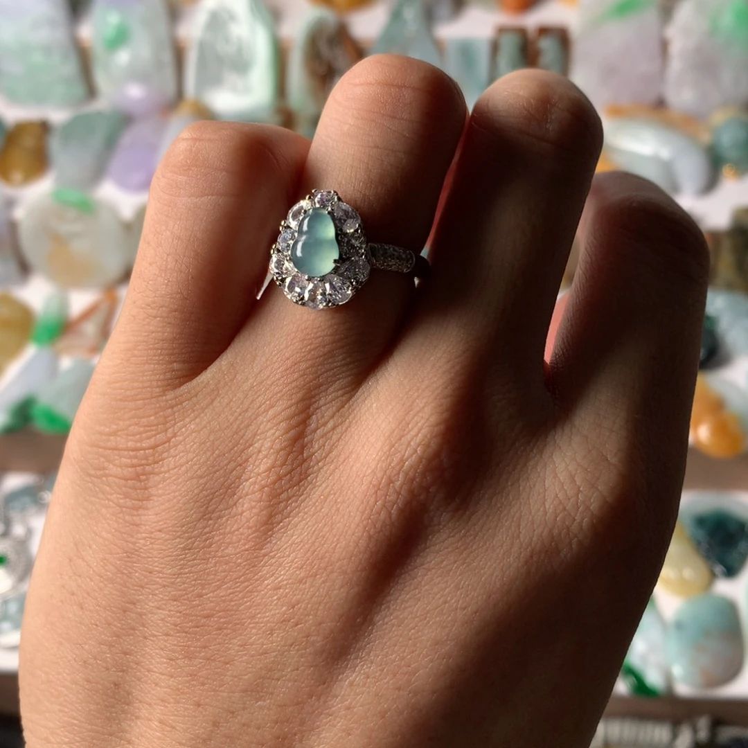 翡翠未镶嵌颈饰危地马拉翡翠，葫芦戒指