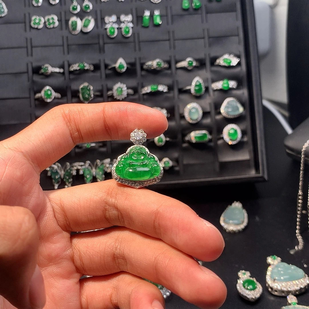 翡翠未镶嵌吊坠(不含链)