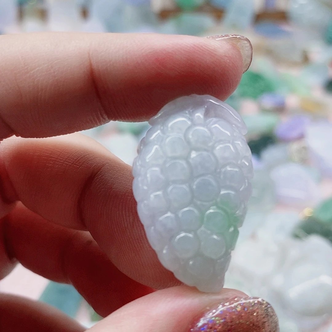 颈饰未镶嵌翡翠天然