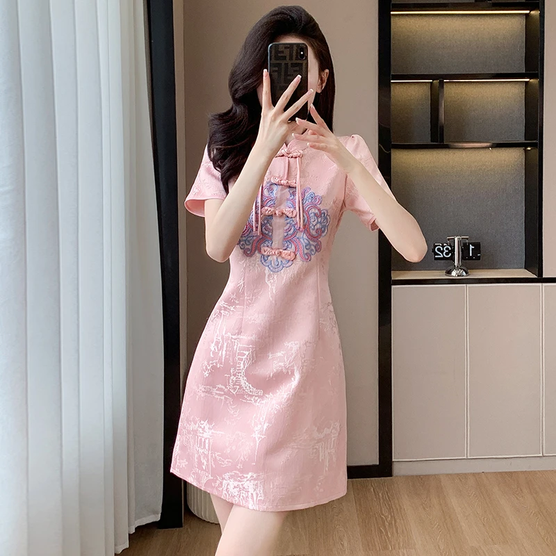 新中式改良旗袍夏季小个子连衣裙气质刺绣盘扣设计复古提花女神范