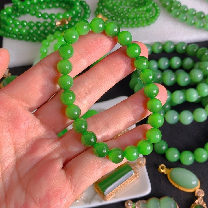 和田玉（碧玉）未镶嵌手链