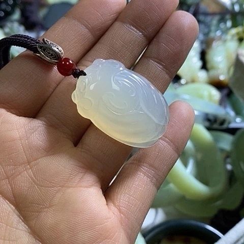 岫玉颈饰未镶嵌挂件