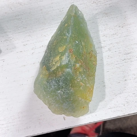 服***民蛇纹石玉未镶嵌珠宝奇石