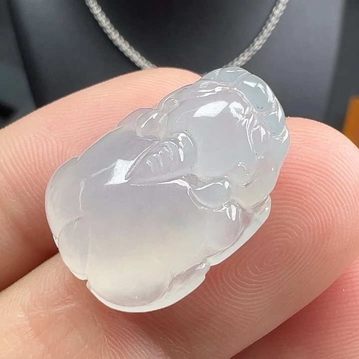 翡翠未镶嵌颈饰貔貅21