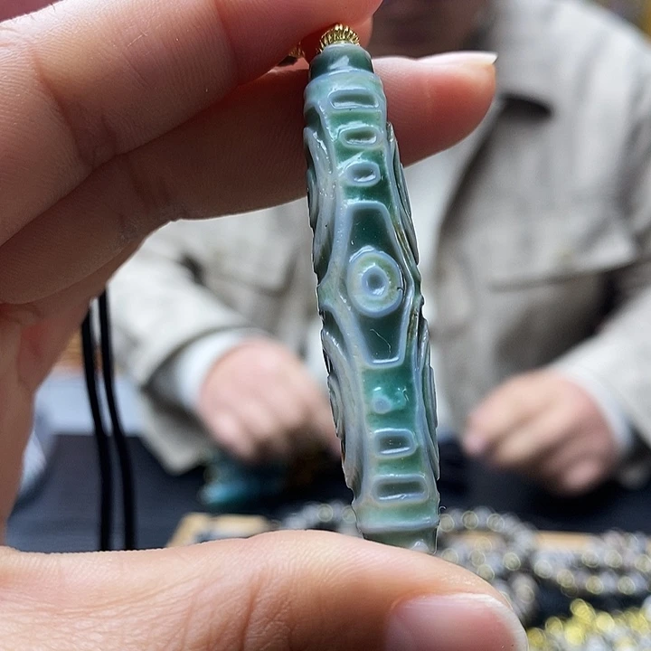 玛瑙/玉髓合金颈饰