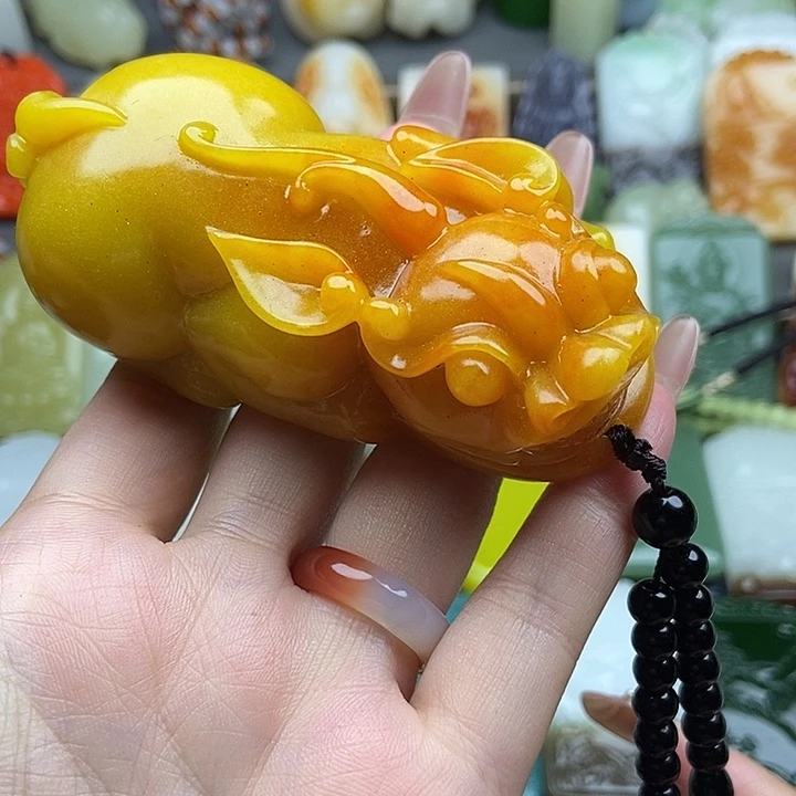 颈饰未镶嵌和田玉