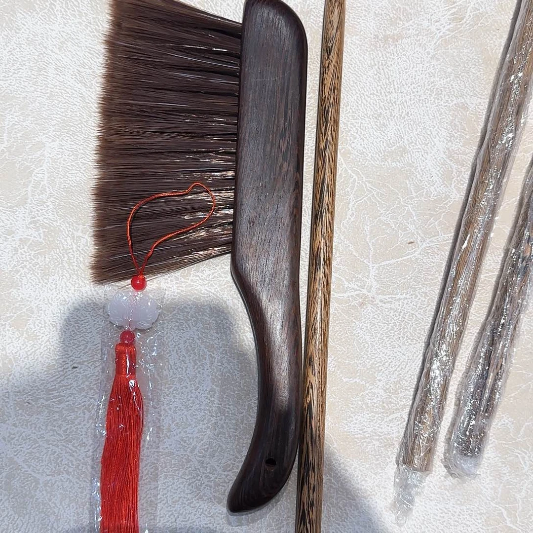 紫檀木类家具鸡翅木扫把和痒痒挠