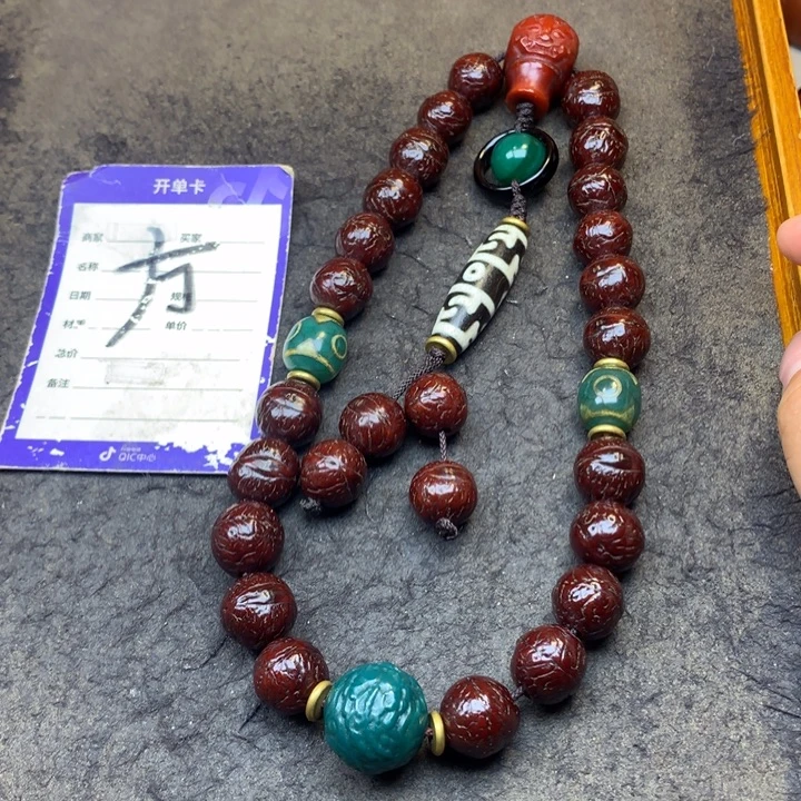 凤眼菩提吊坠手持