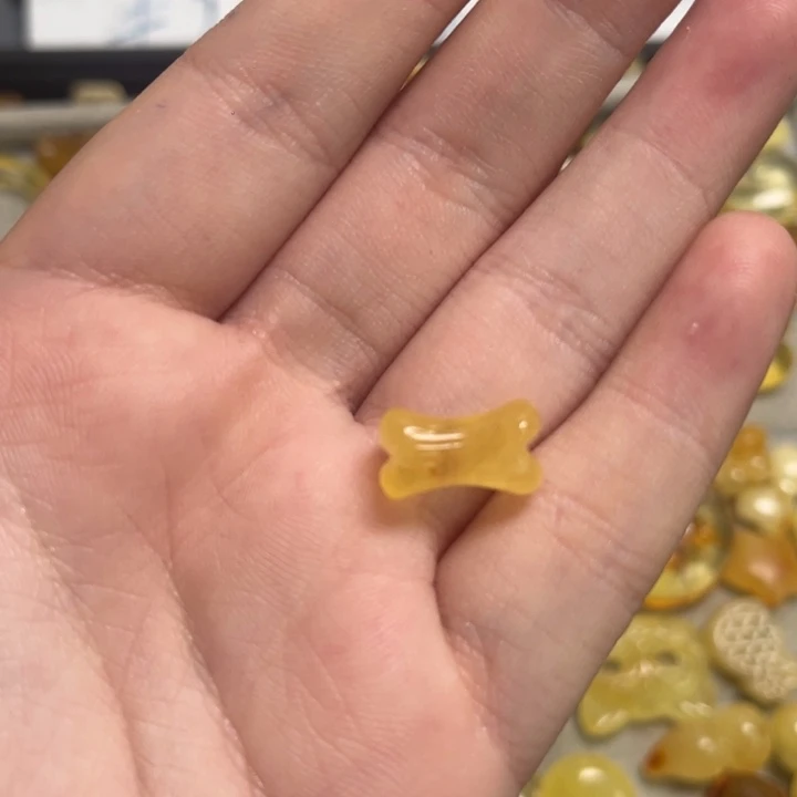 琥珀颈饰未镶嵌渝*天然蜜蜡配件