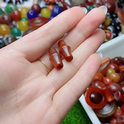 慧***儿未镶嵌玛瑙/玉髓珠宝半成品