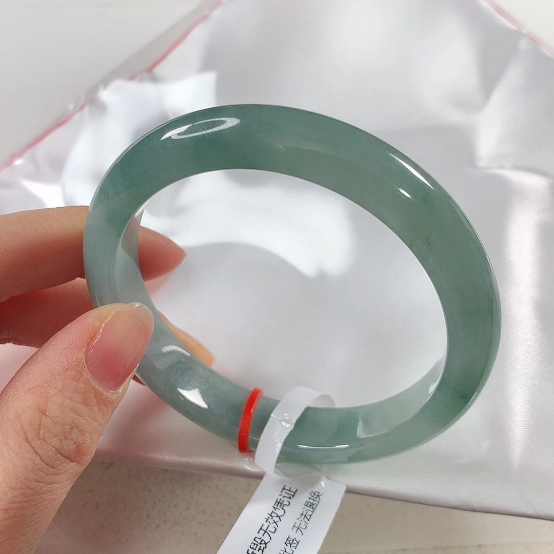 翡翠手镯未镶嵌 圆条⑨②