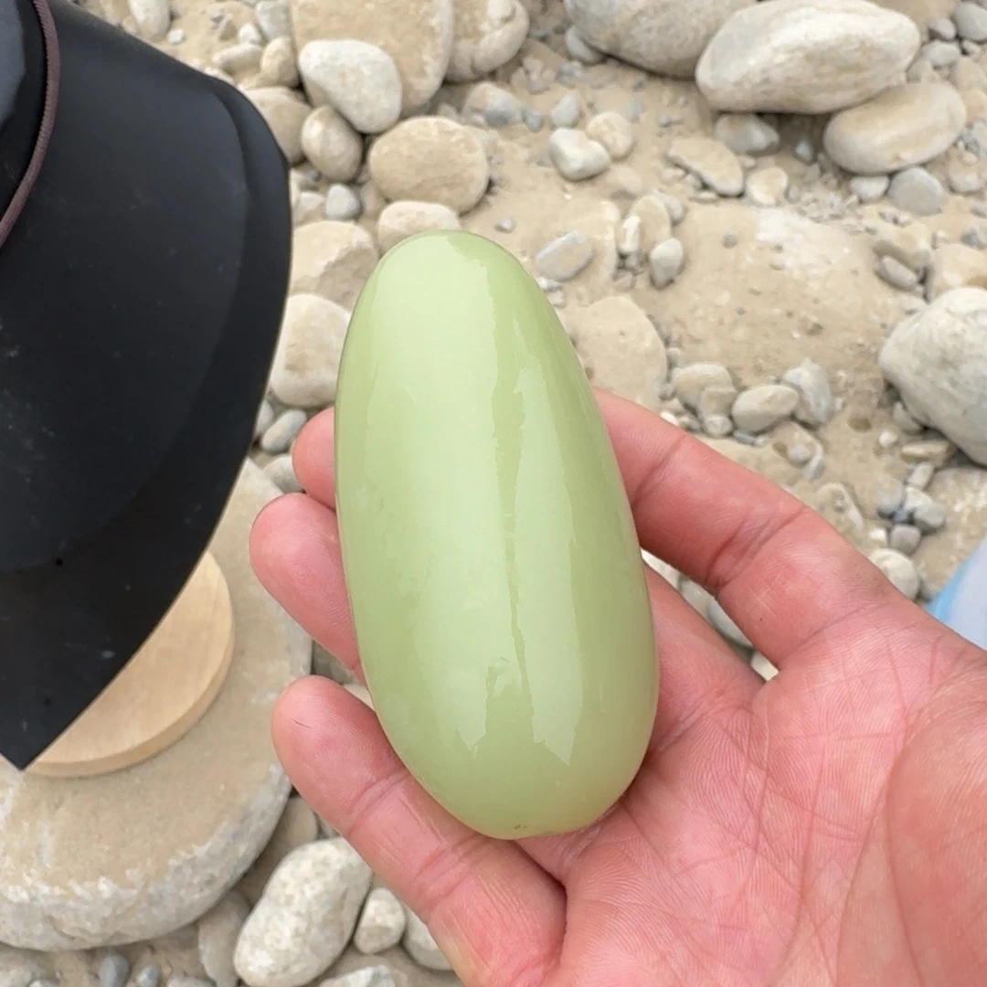 精品无镶嵌小吊坠