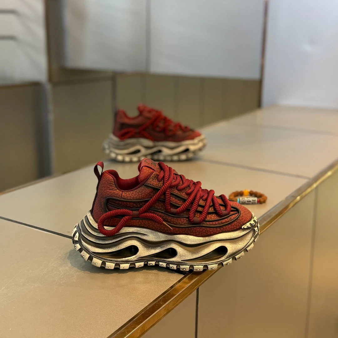 2025年复古擦色脏脏款厚底秋冬新款流行男鞋高级感网红同款男士鞋