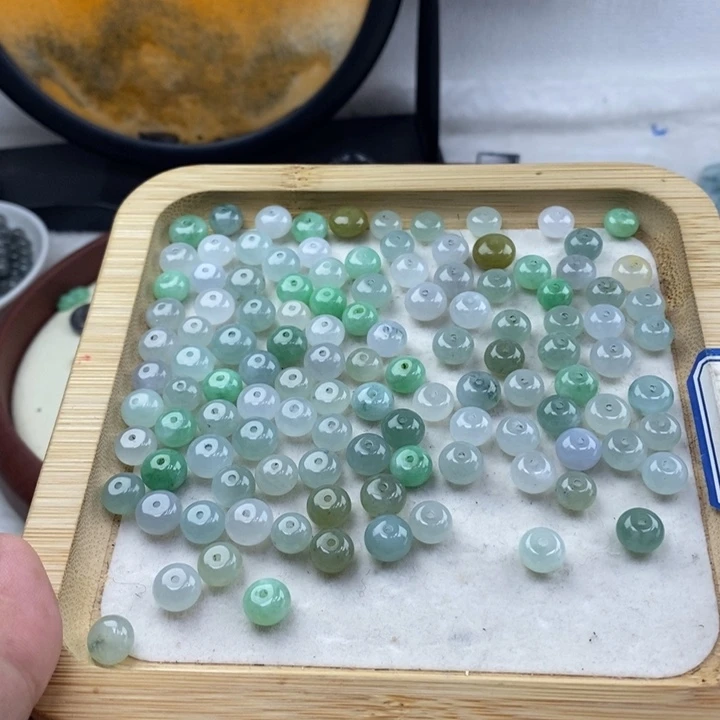 翡翠未镶嵌吊坠(不含链)卡8股珠任挑