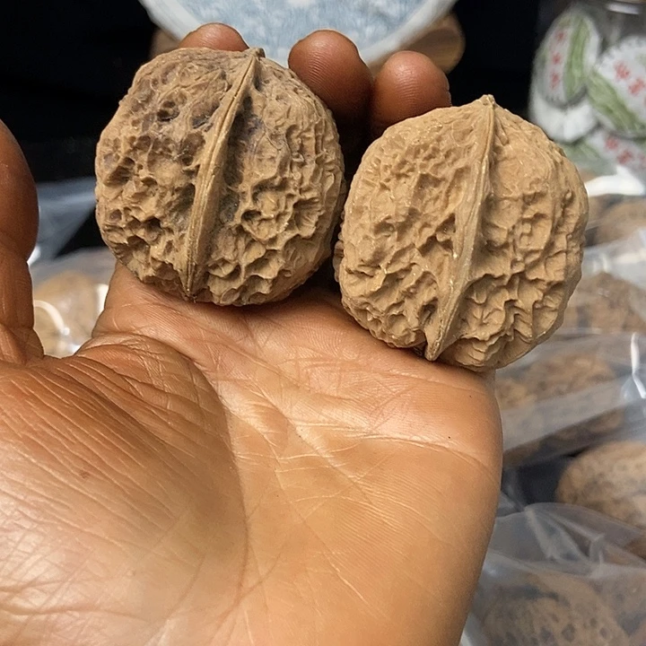 把件文玩核桃云南铁核桃基地83