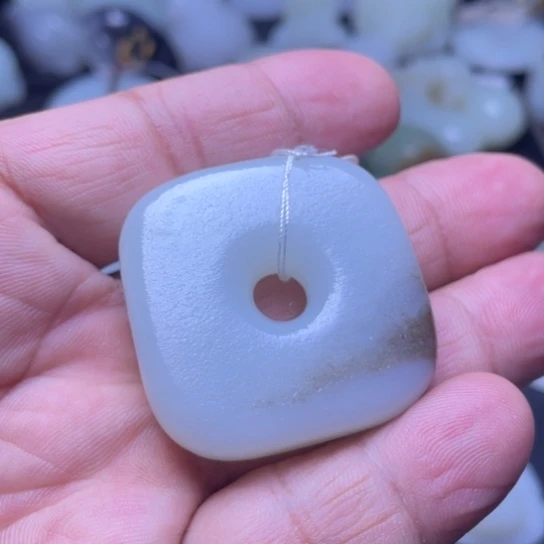 未镶嵌和田玉挂件