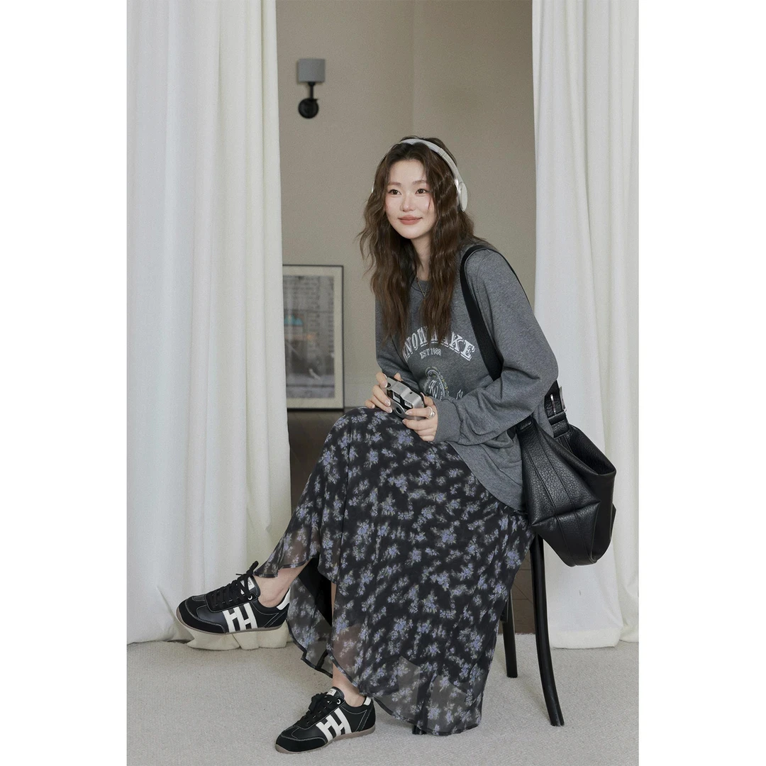 2025秋冬季新款韩系慵懒风休闲假两件拼接连衣裙小众时尚休闲裙子