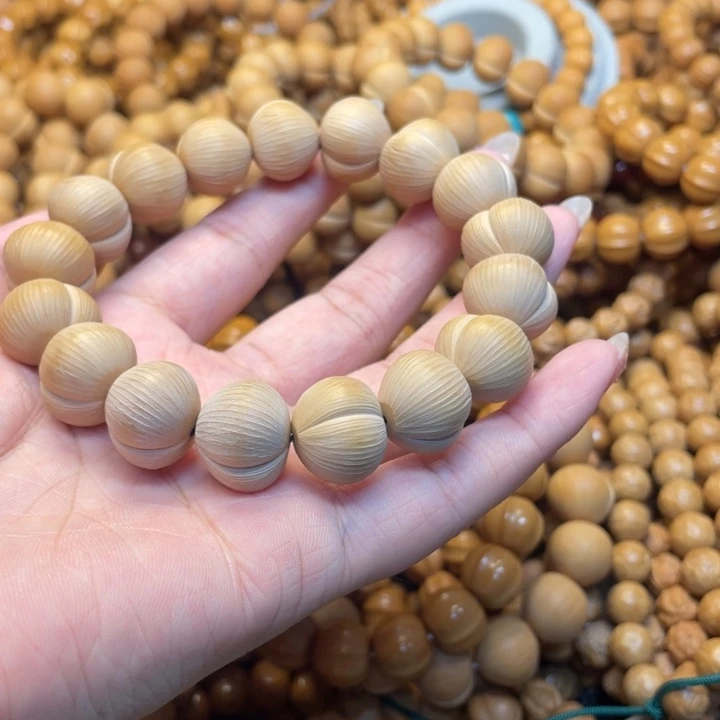 ?猴头全品屁桃手串