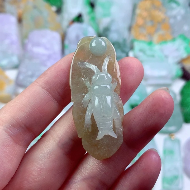 吊坠(不含链)未镶嵌翡翠