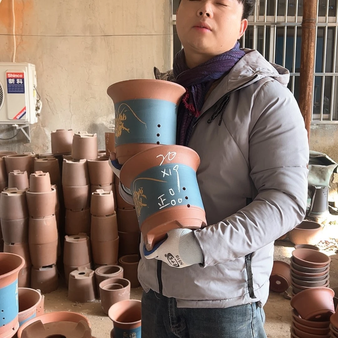 紫砂花盆紫砂花盆两只