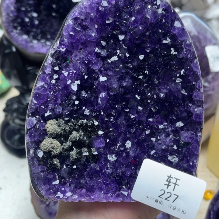 未镶嵌紫晶大型摆件（非配饰）