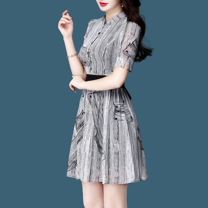 【品牌特价】4108夏新款性感镂空蕾丝连衣裙女夏遮肚减龄