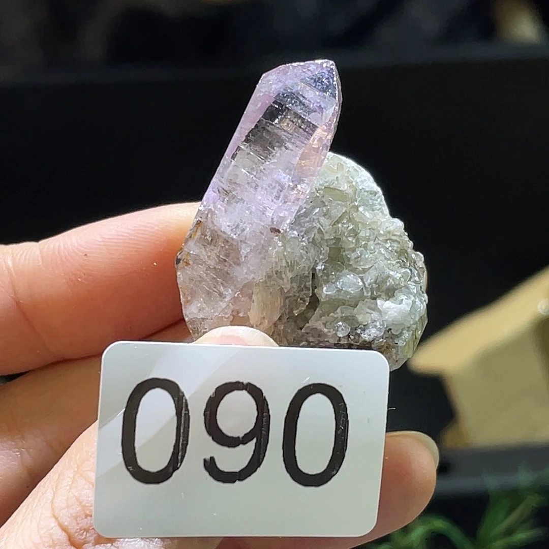 未镶嵌水晶珠宝半成品