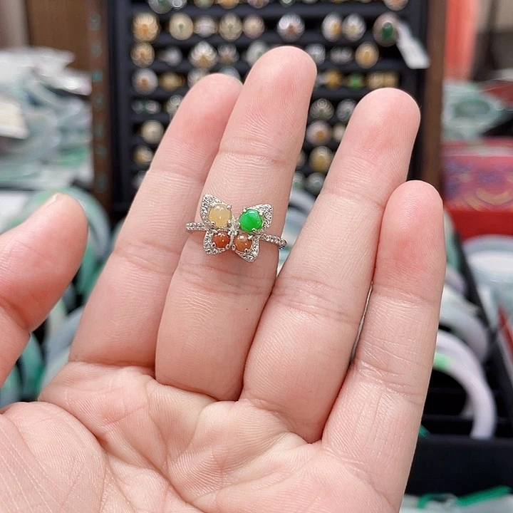 翡翠未镶嵌手镯翡翠