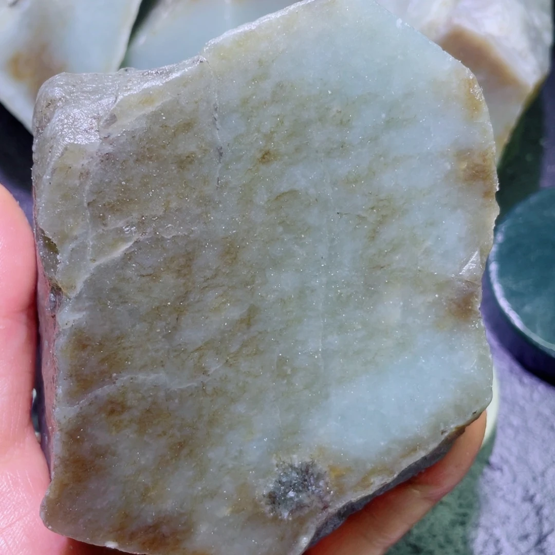 和田玉未镶嵌珠宝半成品