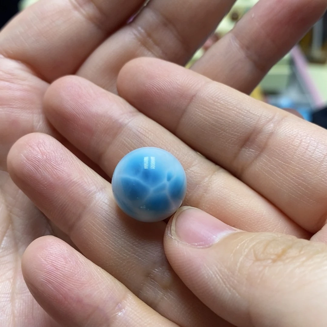 未镶嵌针钠钙石（海纹石）颈饰奶****?