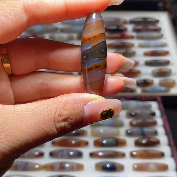 玛瑙/玉髓未镶嵌颈饰