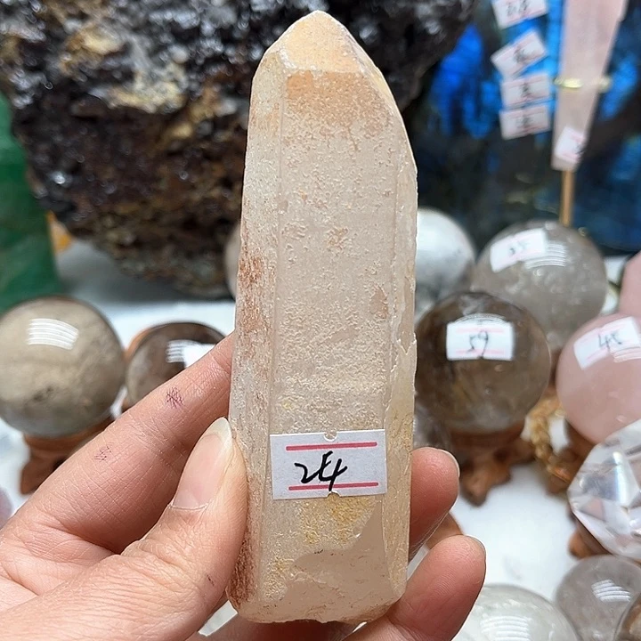 水晶209克水晶原石未镶嵌