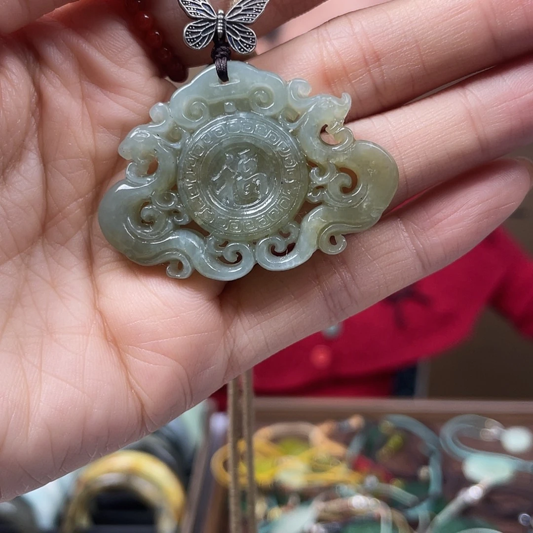 和田玉（糖玉）未镶嵌颈饰