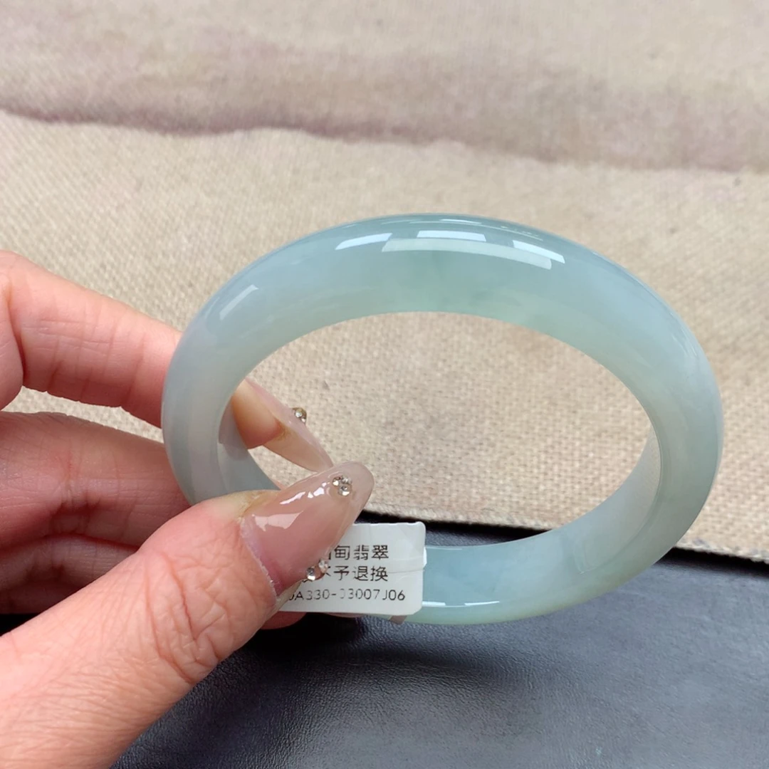 未镶嵌手镯翡翠缅甸翡翠手镯