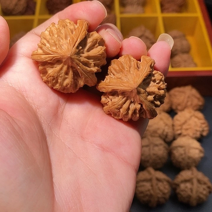 文玩核桃把件37龙门涧奔