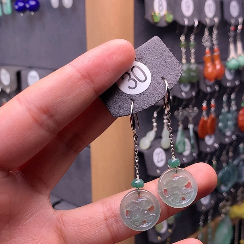 【闪购商品】翡翠耳饰银S925镶嵌y****t满意