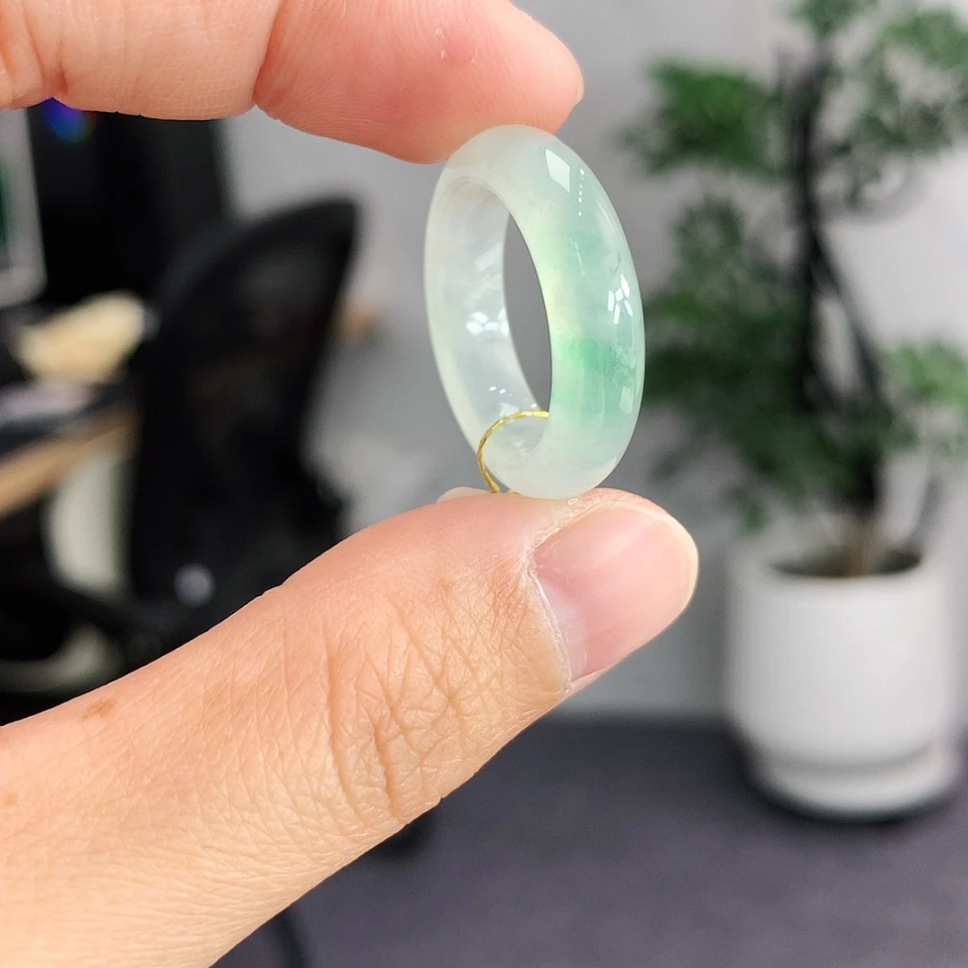 翡翠未镶嵌戒指16号