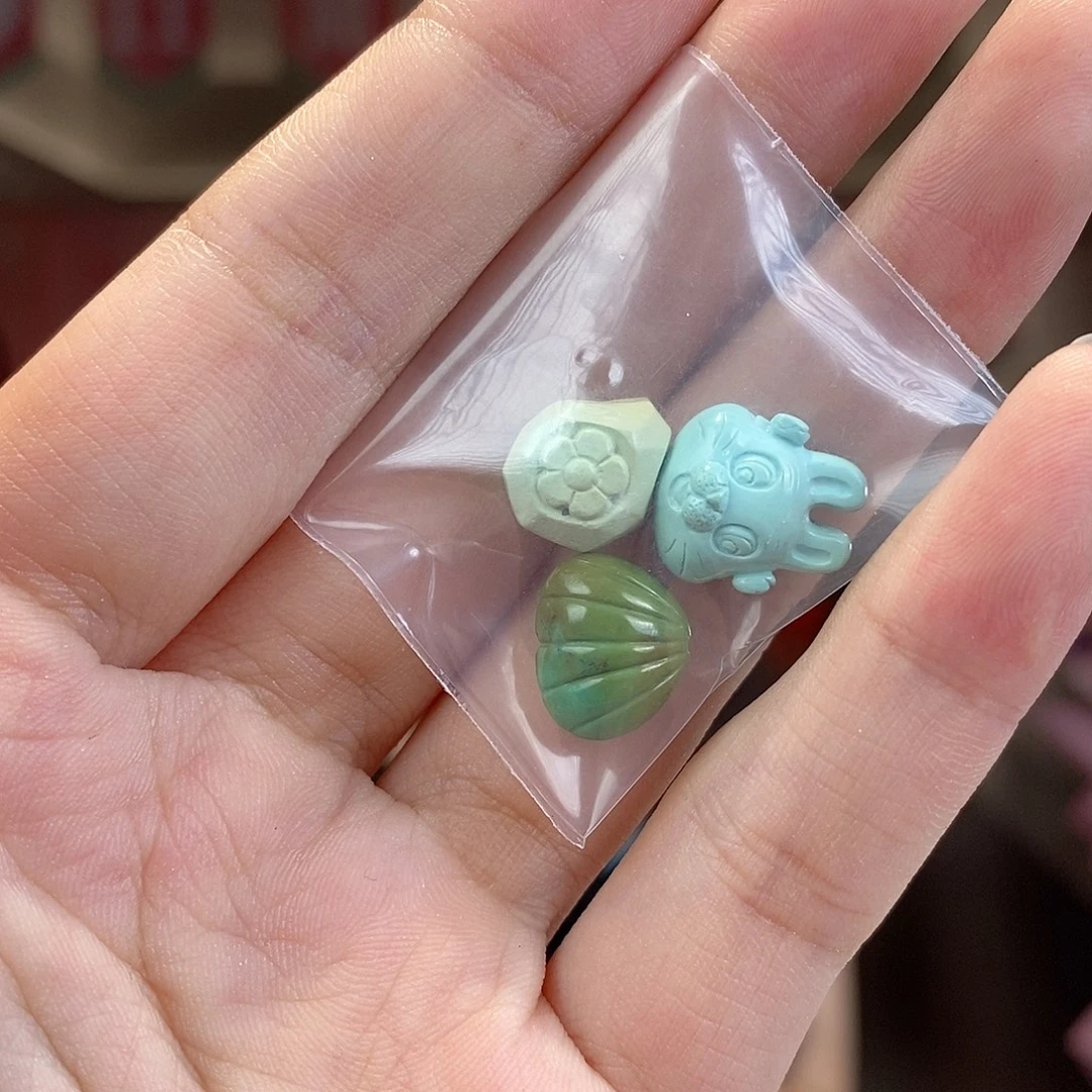 未镶嵌绿松石珠宝奇石