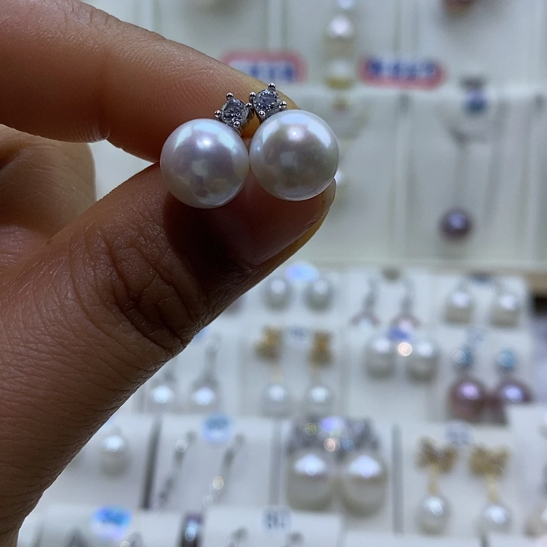 淡水珍珠吊坠(赠链)银S925镶嵌