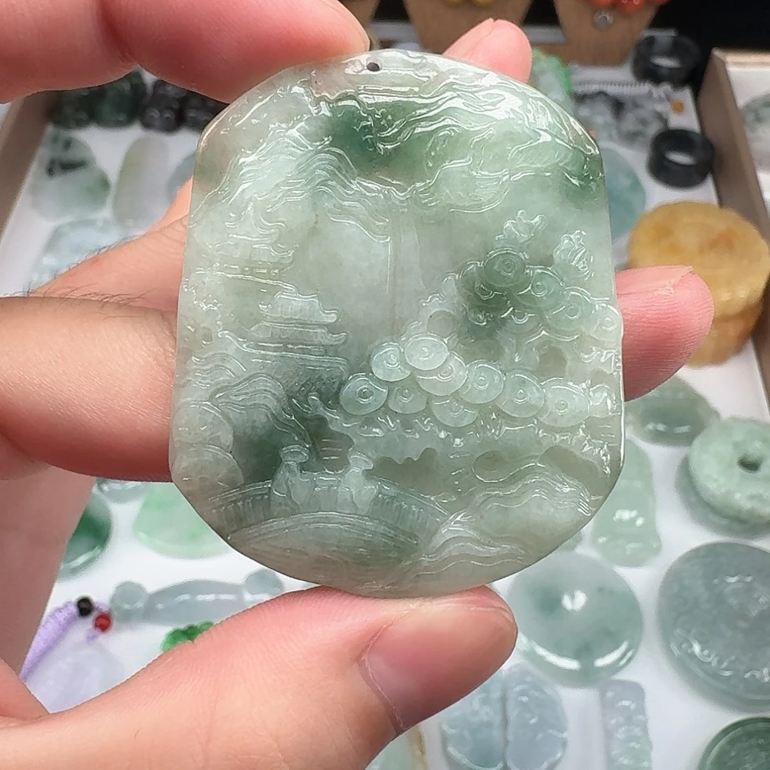 颈饰未镶嵌翡翠….26