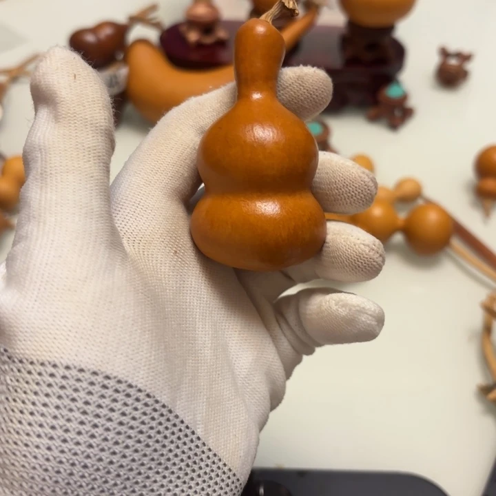 开***）天然手捻老皮葫芦