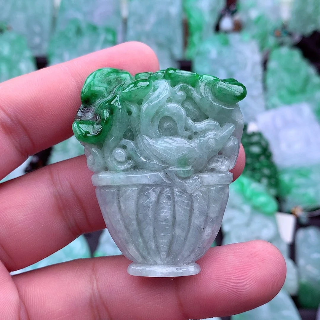 翡翠未镶嵌吊坠(不含链)