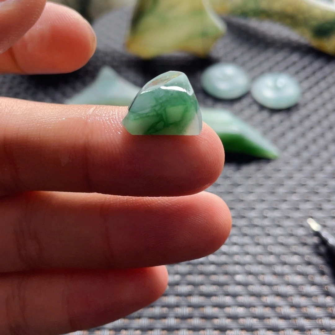 未镶嵌定制翡翠翡翠