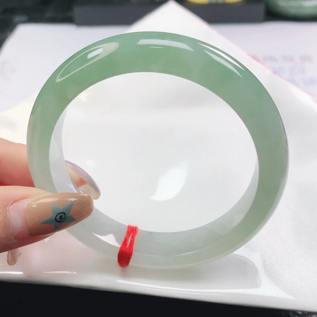 翡翠未镶嵌手镯翡翠56.2冰润冰绿半山水正圈