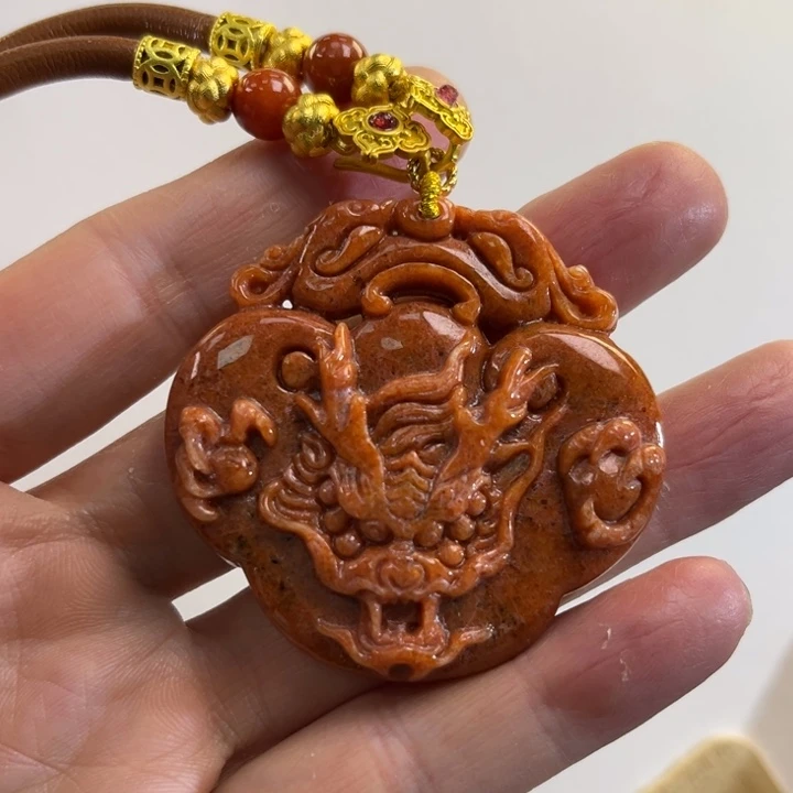 翡翠吊坠(赠链)未镶嵌代编织