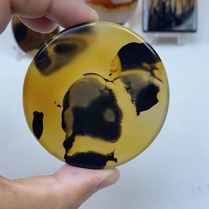 玛瑙/玉髓未镶嵌珠宝半成品