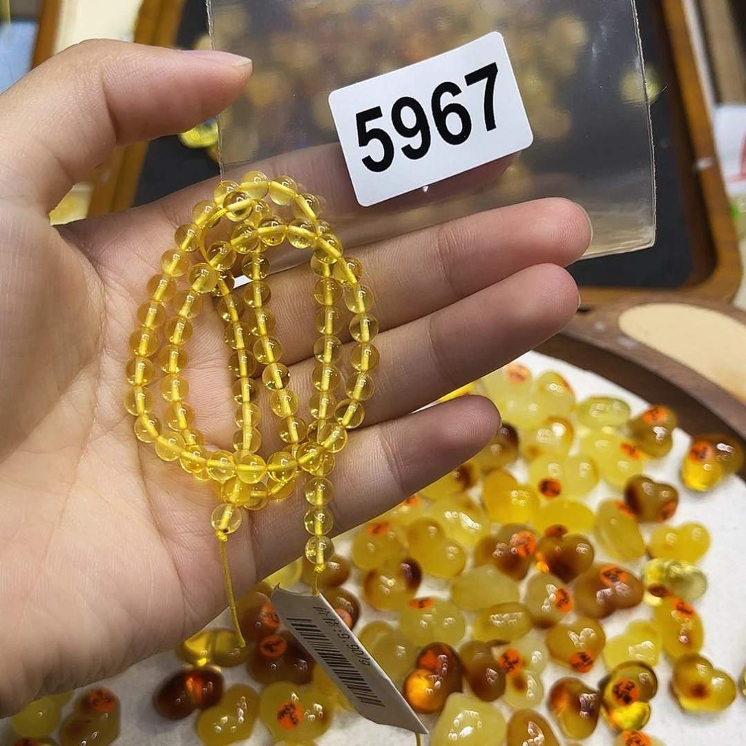 琥珀未镶嵌珠宝奇石