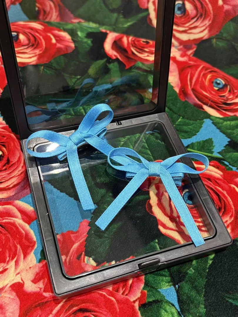 丝带蓝色蝴蝶结发卡