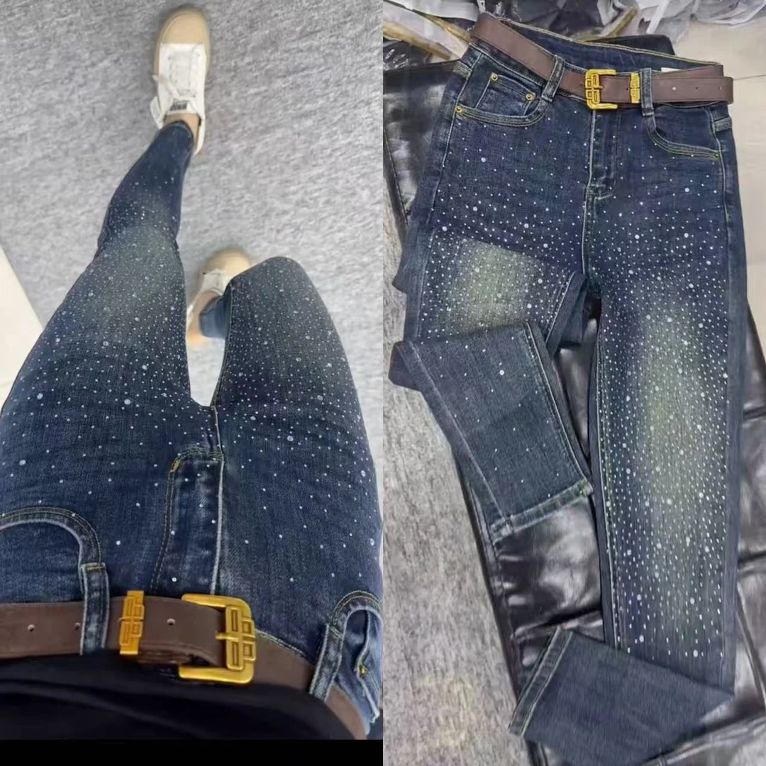 8283重工烫钻小脚牛仔裤无皮带